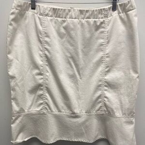 ✨ 4 for $30 ✨ Ricki's Bright White Skirt Midi Size 14